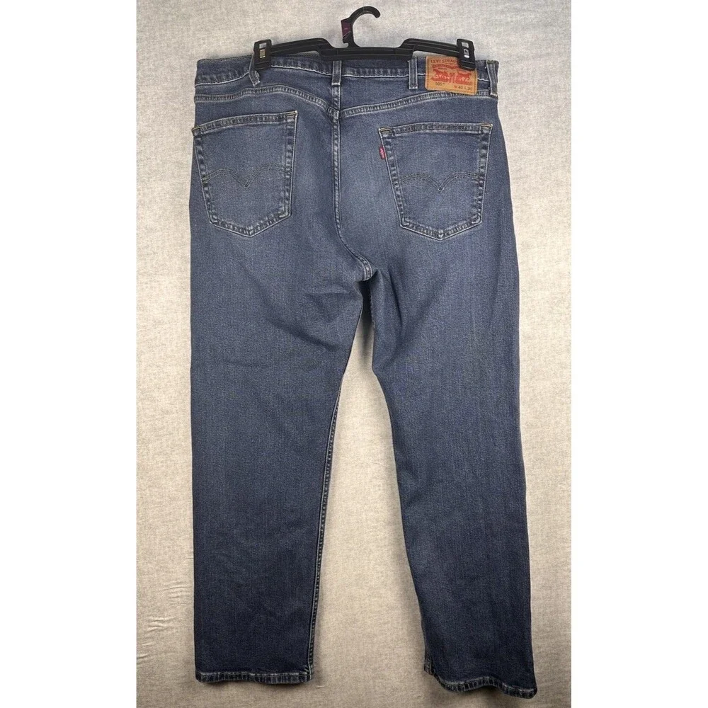 Levis closure straight